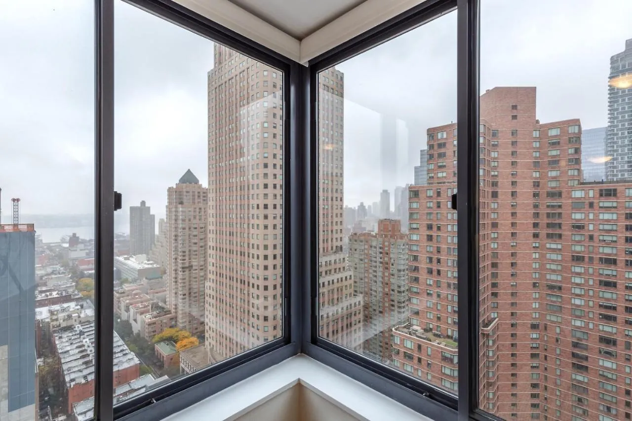 Midtown 2Br W Pool Gym Parking Nr Broadway Nyc-381 Apartment New York