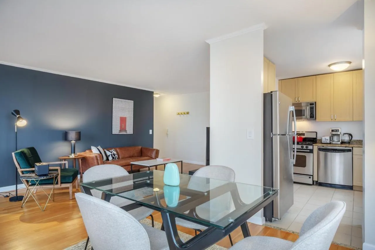Midtown 2Br W Pool Gym Parking Nr Broadway Nyc-381 Apartment New York